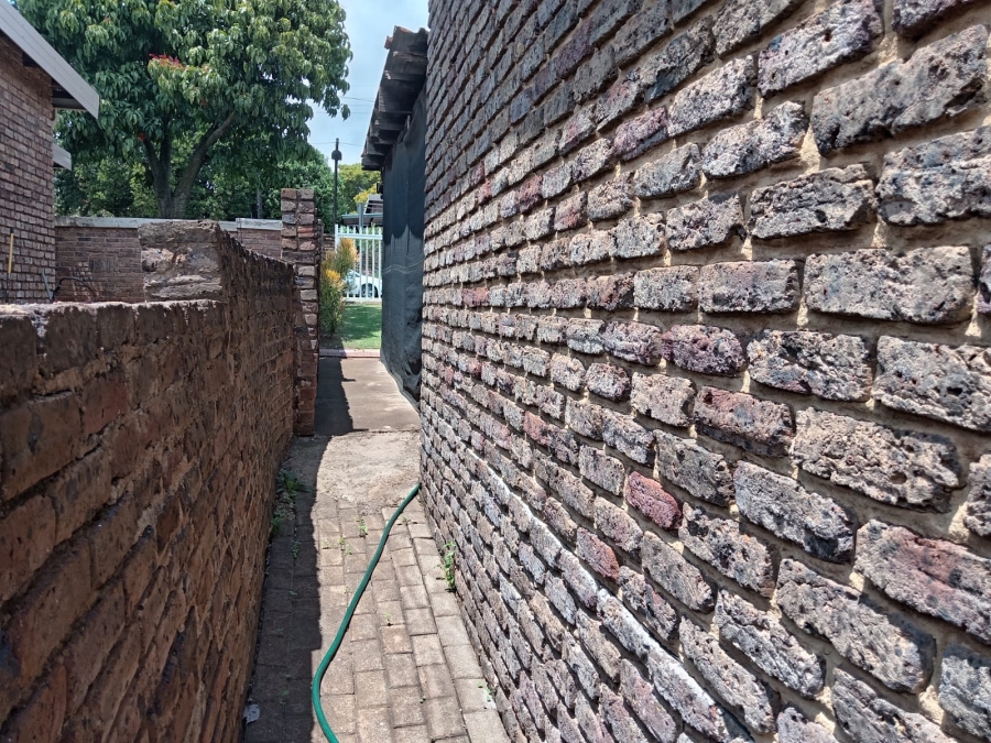 4 Bedroom Property for Sale in Rant En Dal Gauteng