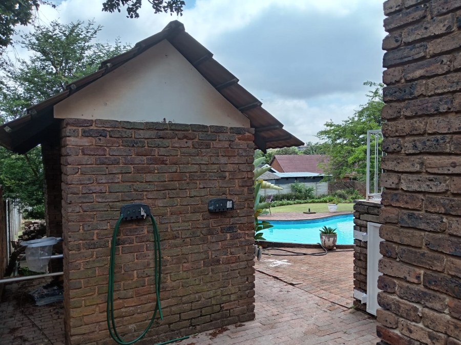 4 Bedroom Property for Sale in Rant En Dal Gauteng