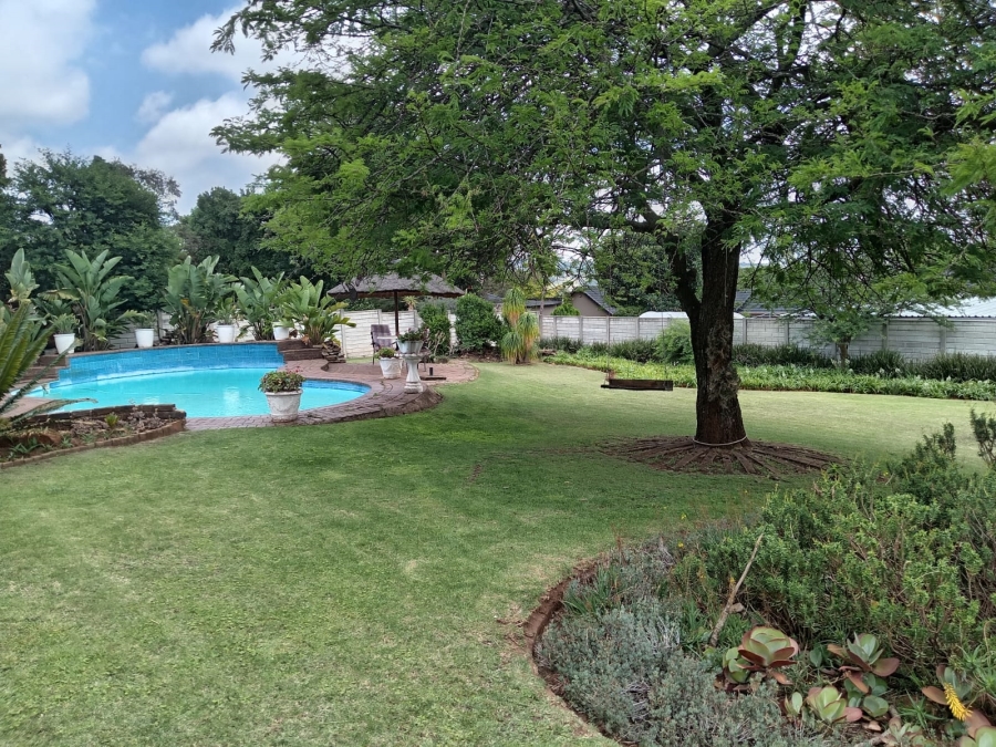 4 Bedroom Property for Sale in Rant En Dal Gauteng