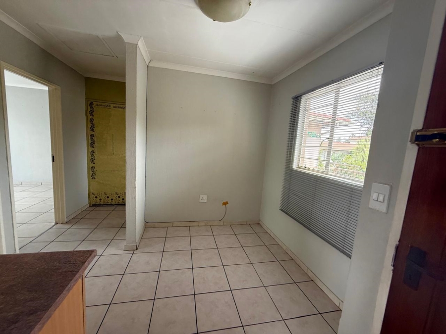 2 Bedroom Property for Sale in Radiokop Gauteng
