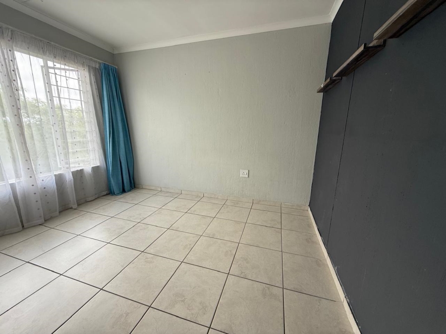 2 Bedroom Property for Sale in Radiokop Gauteng