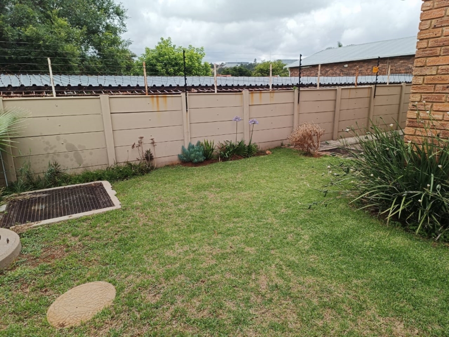 2 Bedroom Property for Sale in Wentworth Park Gauteng