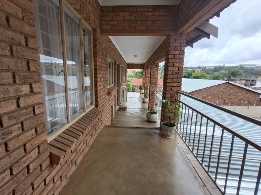 2 Bedroom Property for Sale in Wentworth Park Gauteng