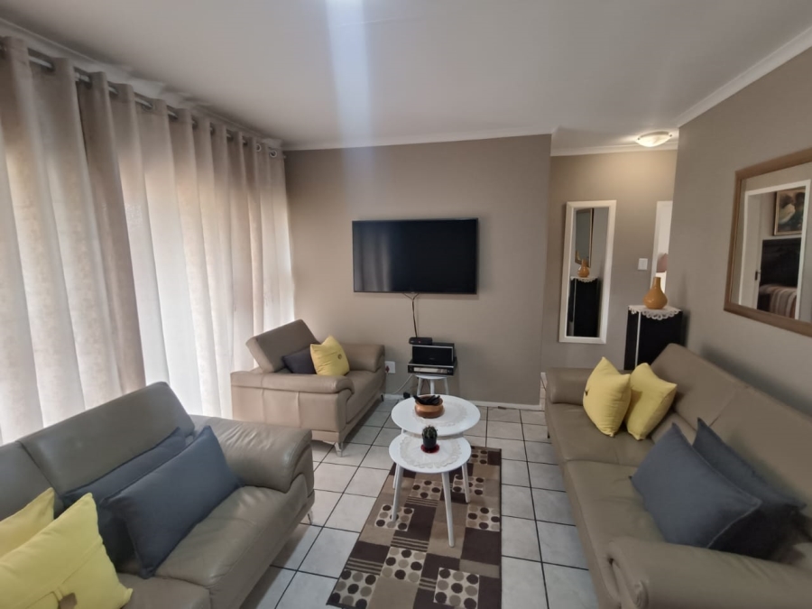 2 Bedroom Property for Sale in Wentworth Park Gauteng