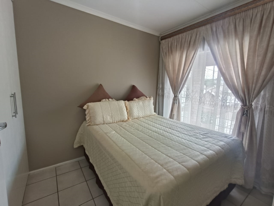 2 Bedroom Property for Sale in Wentworth Park Gauteng