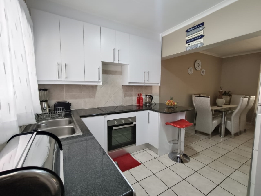 2 Bedroom Property for Sale in Wentworth Park Gauteng