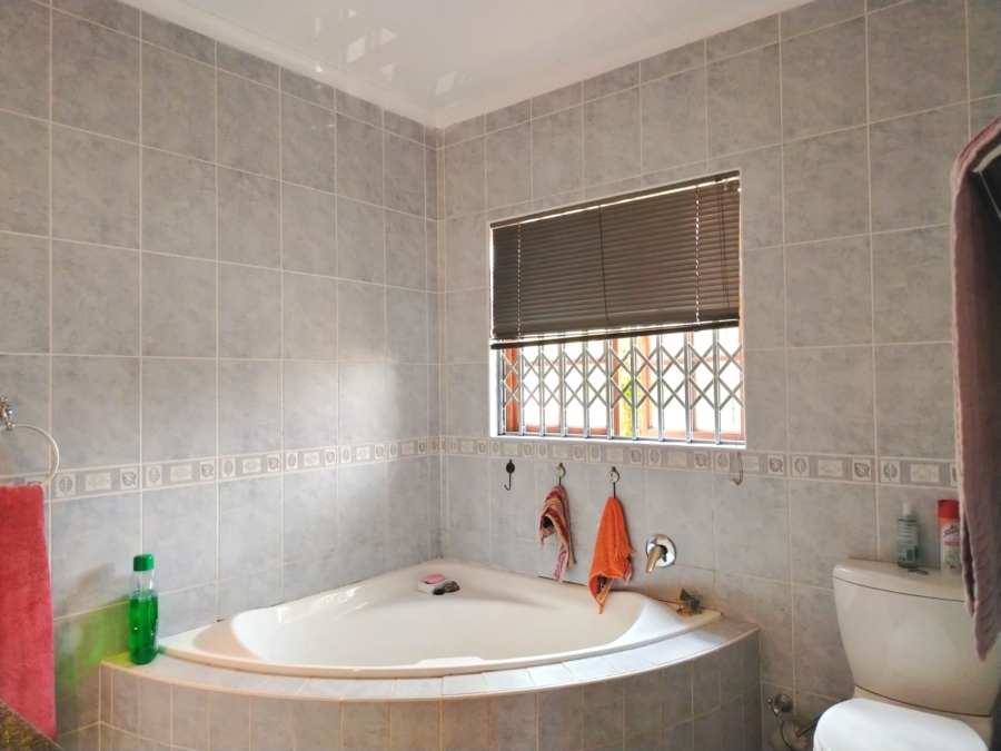 To Let 3 Bedroom Property for Rent in Willowbrook Gauteng