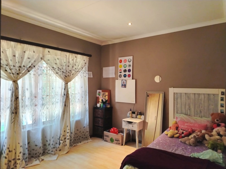To Let 3 Bedroom Property for Rent in Willowbrook Gauteng