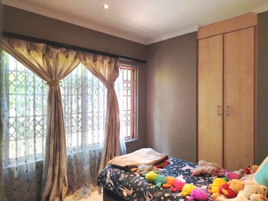 To Let 3 Bedroom Property for Rent in Willowbrook Gauteng