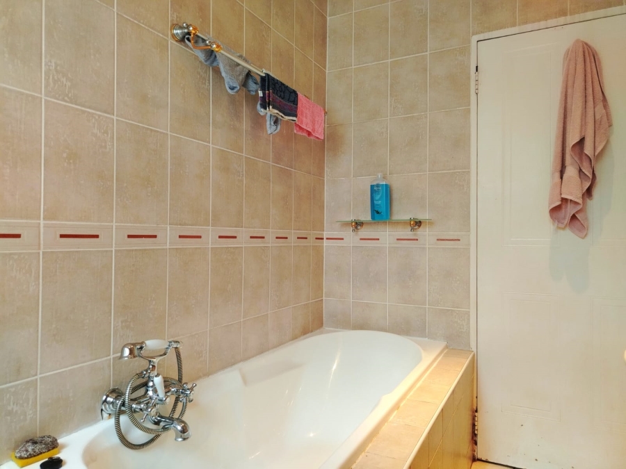 To Let 3 Bedroom Property for Rent in Willowbrook Gauteng