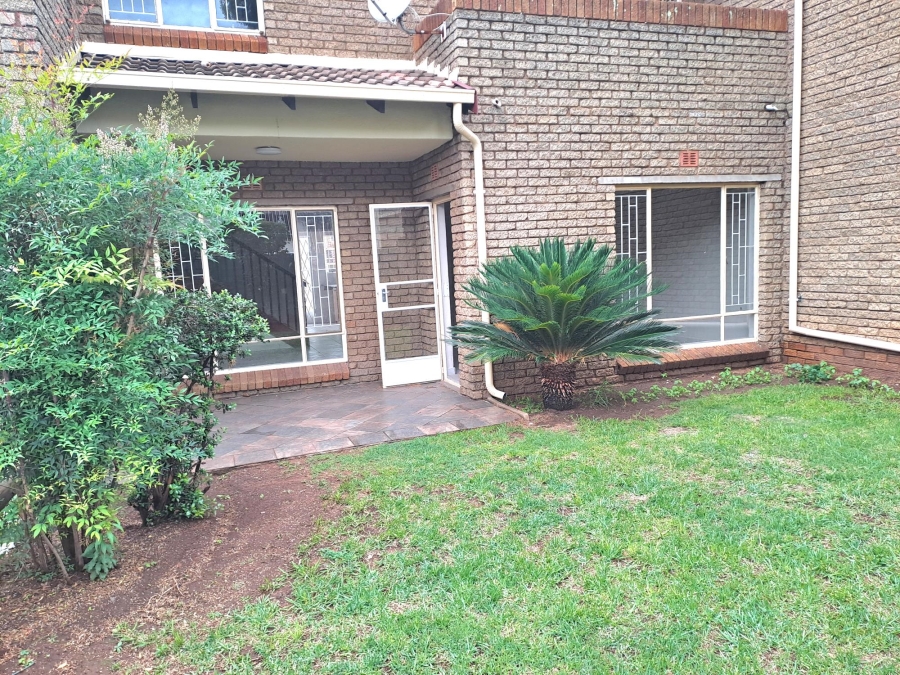 3 Bedroom Property for Sale in Florida Park Gauteng