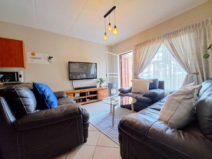 To Let 2 Bedroom Property for Rent in Honeydew Gauteng
