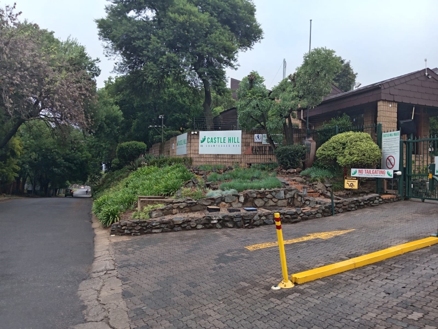 To Let 1 Bedroom Property for Rent in Windsor East Gauteng