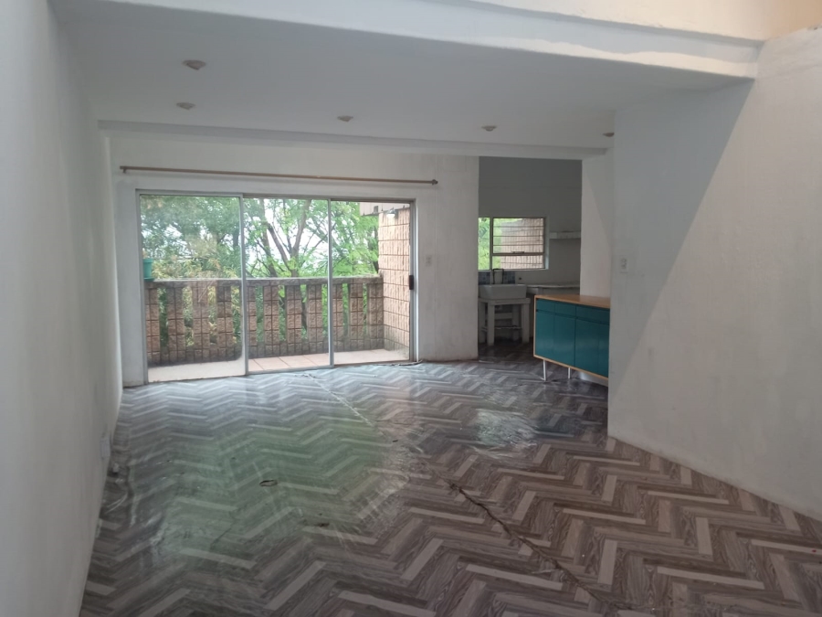 To Let 1 Bedroom Property for Rent in Windsor East Gauteng