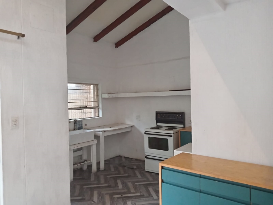 To Let 1 Bedroom Property for Rent in Windsor East Gauteng