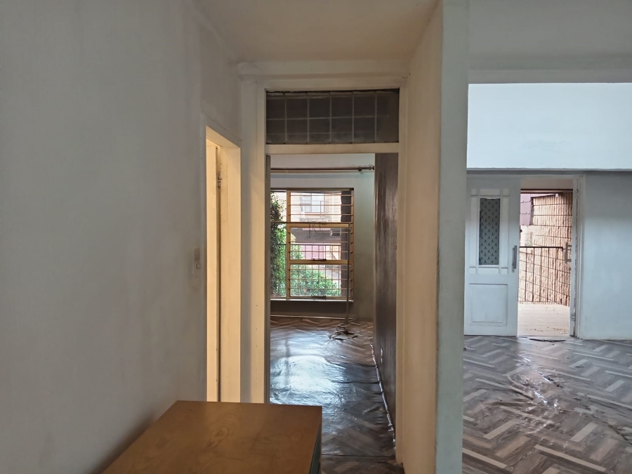 To Let 1 Bedroom Property for Rent in Windsor East Gauteng