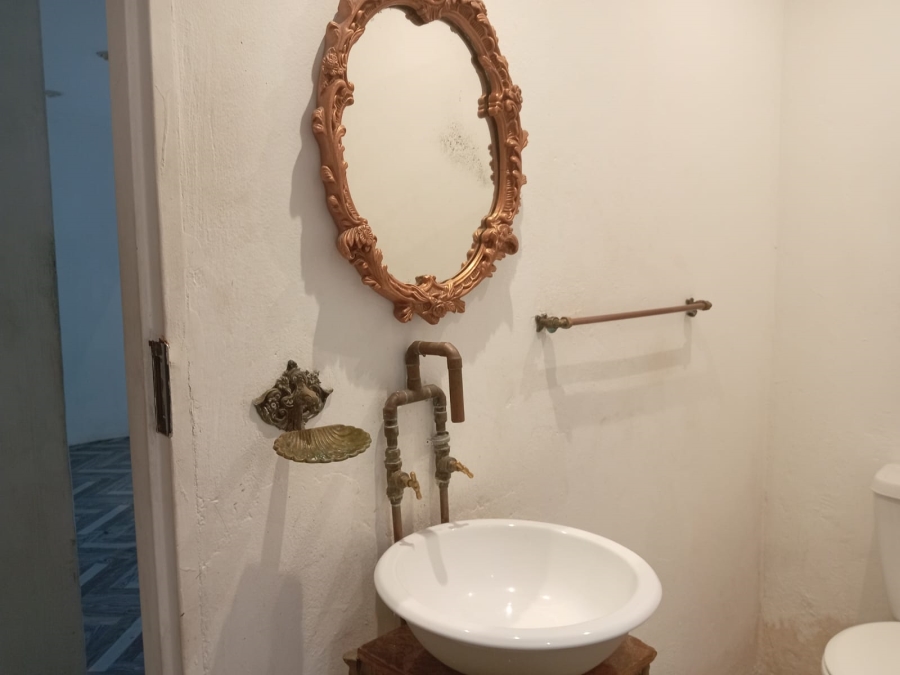 To Let 1 Bedroom Property for Rent in Windsor East Gauteng