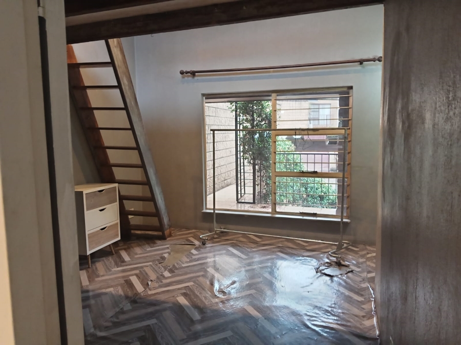 To Let 1 Bedroom Property for Rent in Windsor East Gauteng