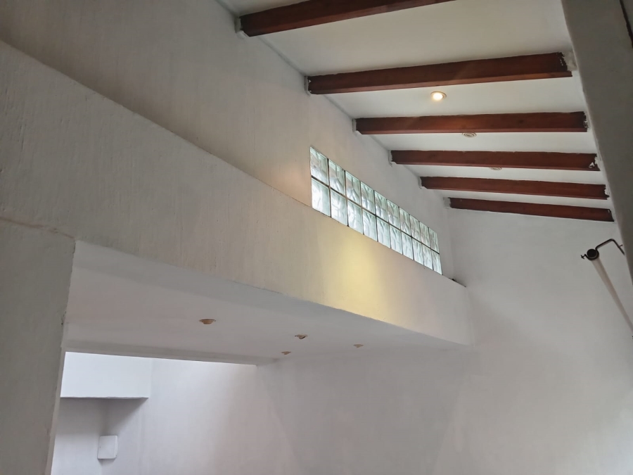 To Let 1 Bedroom Property for Rent in Windsor East Gauteng