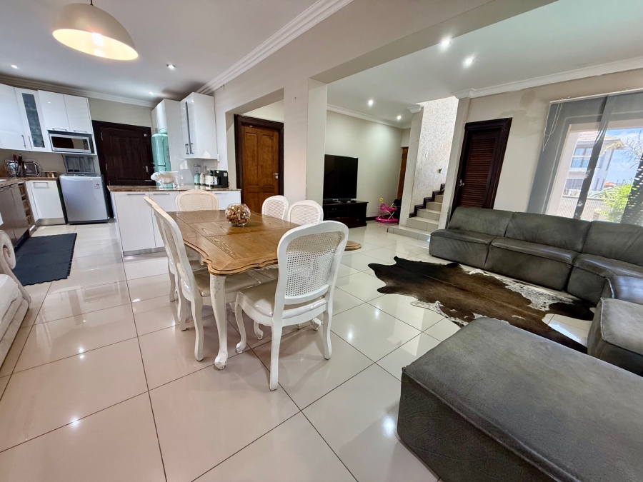 3 Bedroom Property for Sale in Wildtuinpark Gauteng