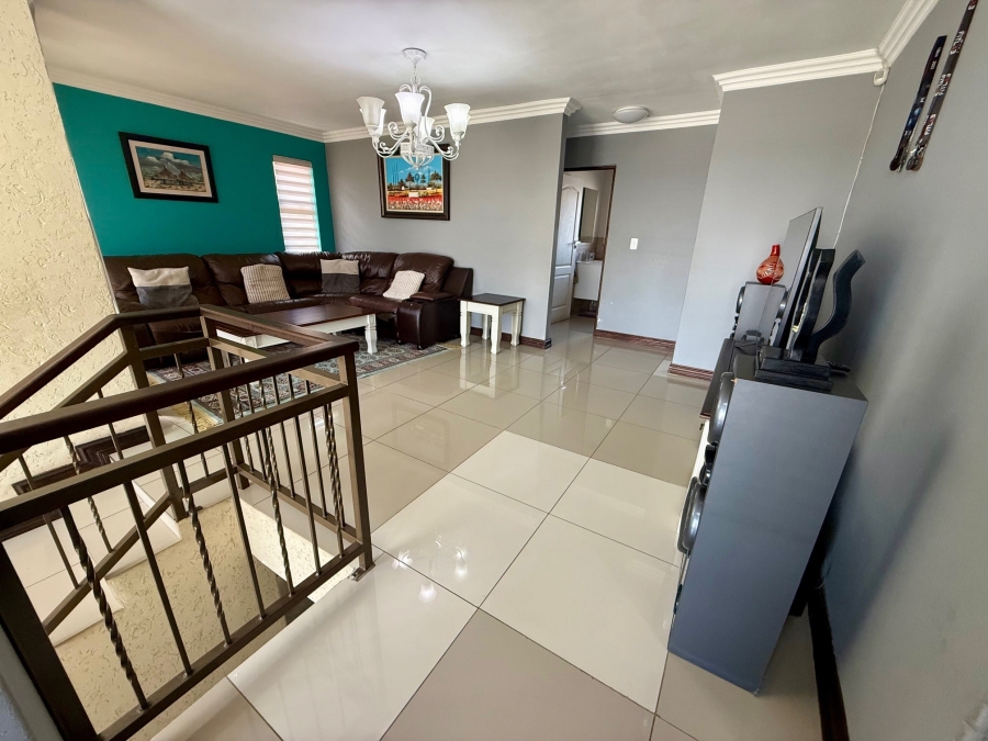 3 Bedroom Property for Sale in Wildtuinpark Gauteng