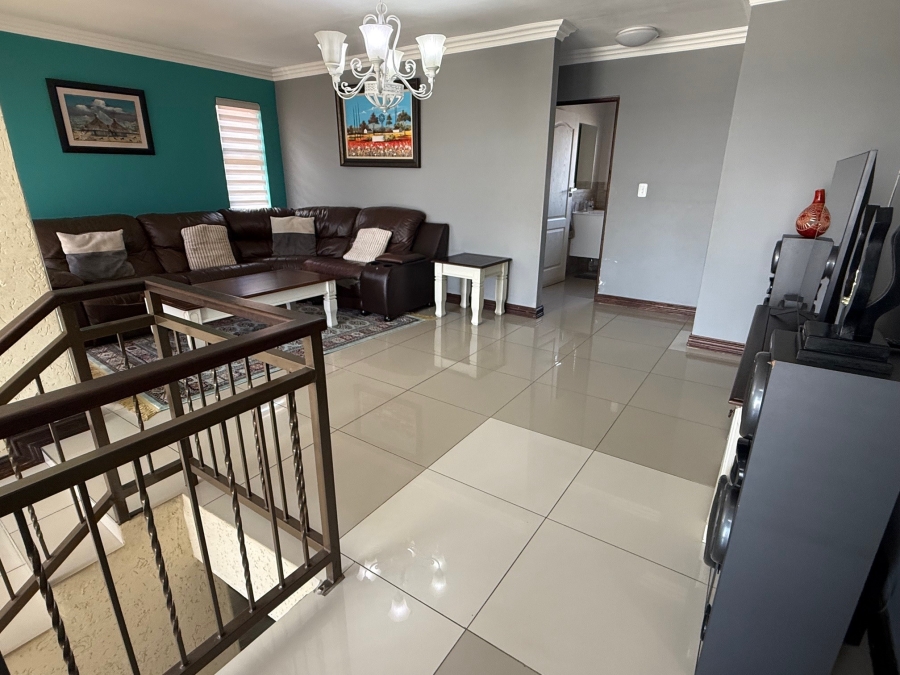 3 Bedroom Property for Sale in Wildtuinpark Gauteng