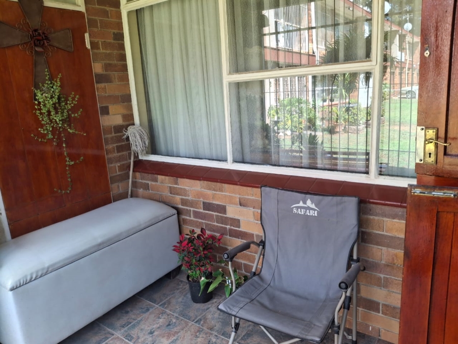 2 Bedroom Property for Sale in Greenhills Gauteng