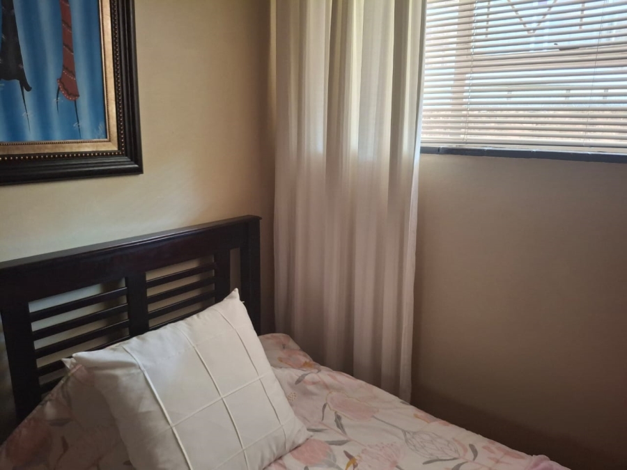 2 Bedroom Property for Sale in Greenhills Gauteng