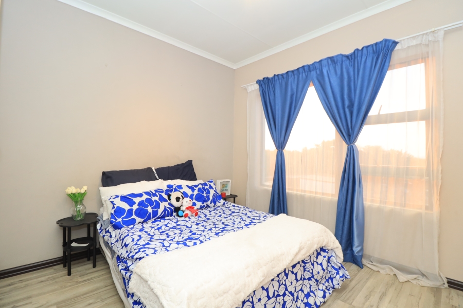 2 Bedroom Property for Sale in Honeydew Gauteng