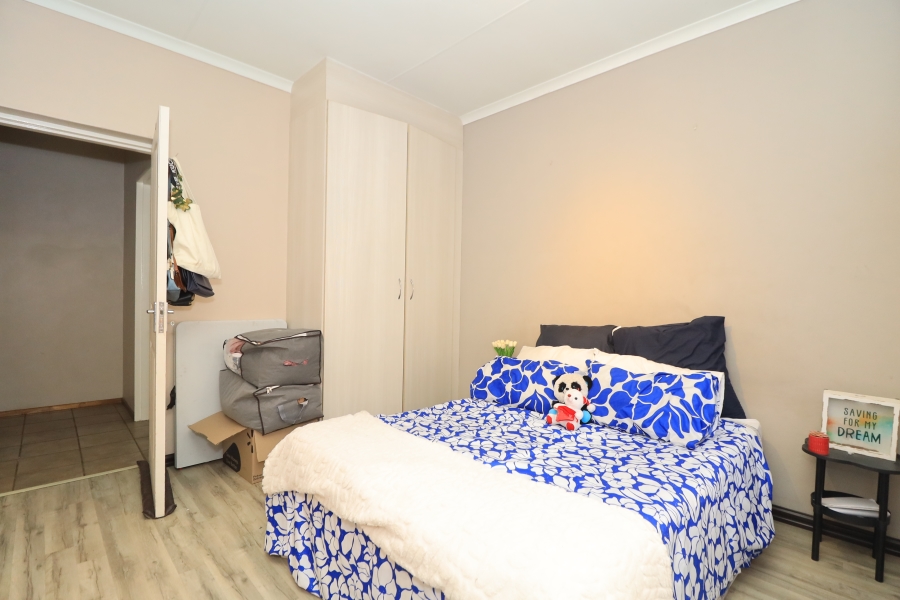 2 Bedroom Property for Sale in Honeydew Gauteng