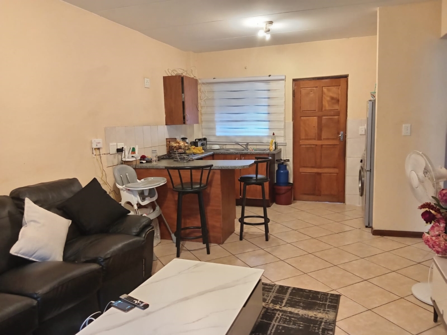 2 Bedroom Property for Sale in Honeydew Gauteng