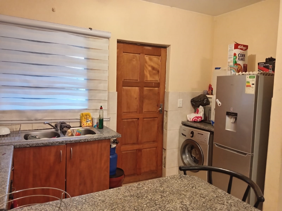 2 Bedroom Property for Sale in Honeydew Gauteng