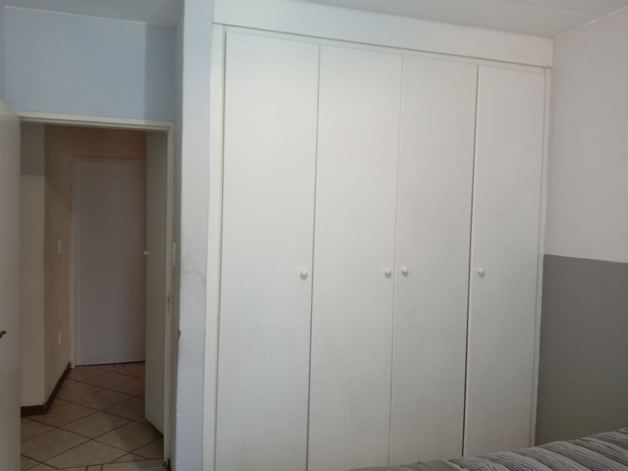 2 Bedroom Property for Sale in Honeydew Gauteng