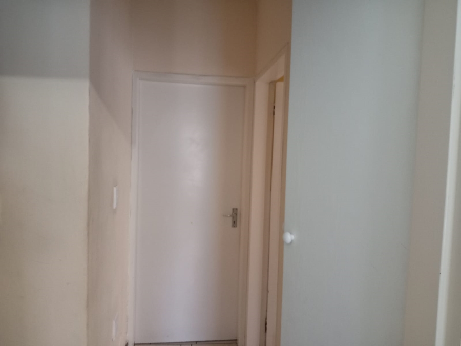 2 Bedroom Property for Sale in Honeydew Gauteng