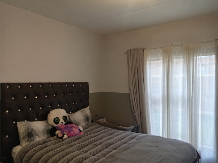 2 Bedroom Property for Sale in Honeydew Gauteng