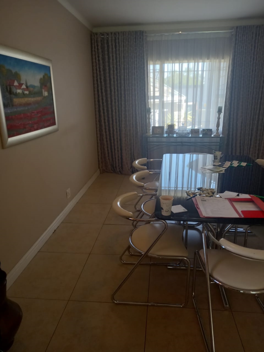 To Let 3 Bedroom Property for Rent in Horison Gauteng