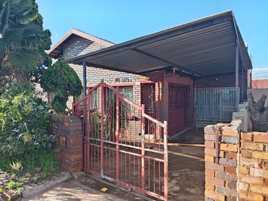 3 Bedroom Property for Sale in Lenasia Ext 13 Gauteng