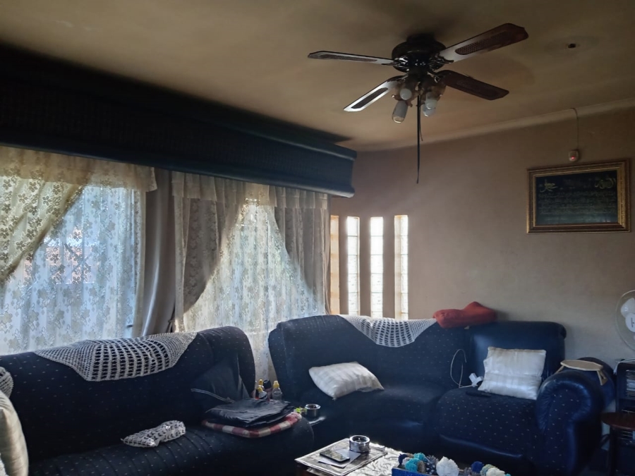 3 Bedroom Property for Sale in Lenasia Ext 13 Gauteng