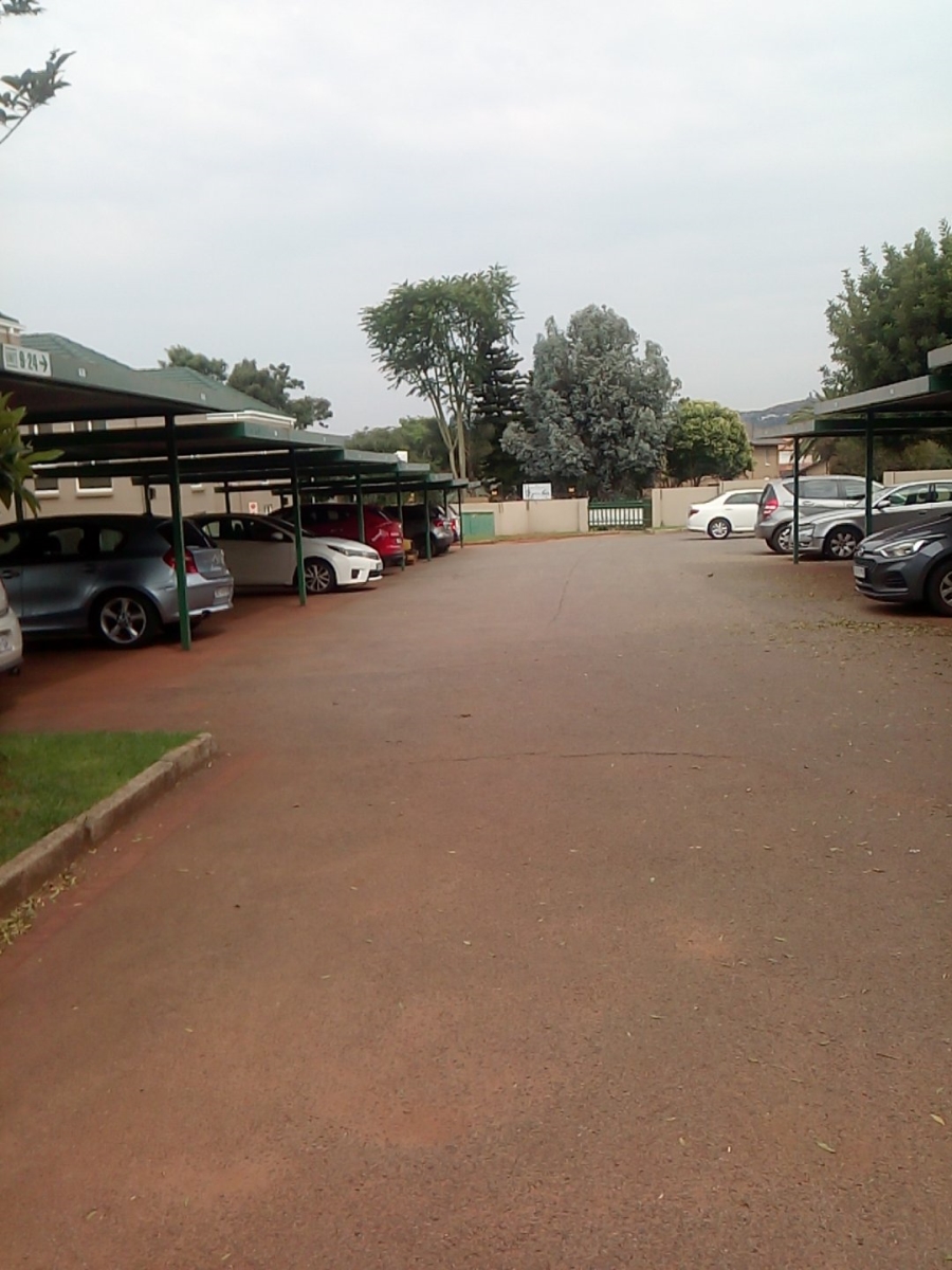 To Let 3 Bedroom Property for Rent in Weltevreden Park Gauteng