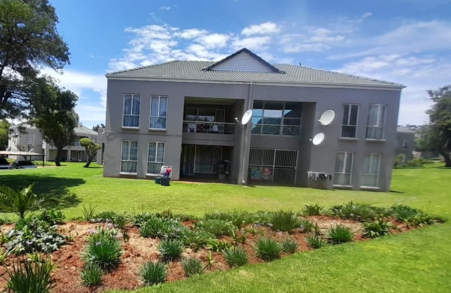 3 Bedroom Property for Sale in Weltevreden Park Gauteng
