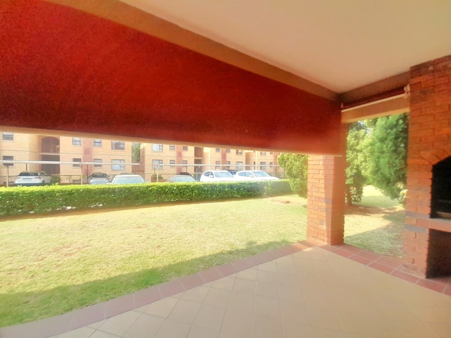 2 Bedroom Property for Sale in Honeydew Grove Gauteng