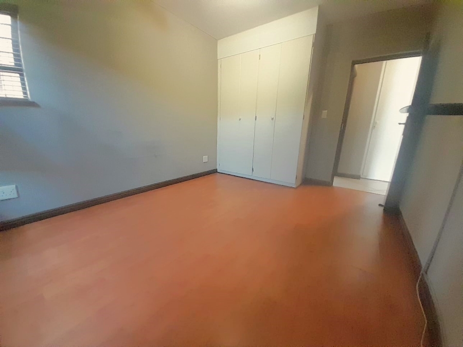 2 Bedroom Property for Sale in Honeydew Grove Gauteng