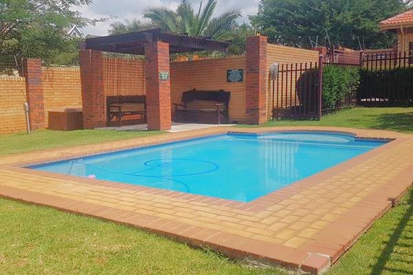 2 Bedroom Property for Sale in Honeydew Grove Gauteng