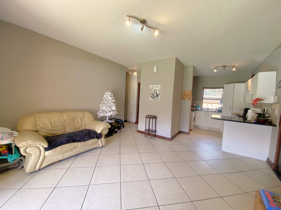 2 Bedroom Property for Sale in Honeydew Grove Gauteng