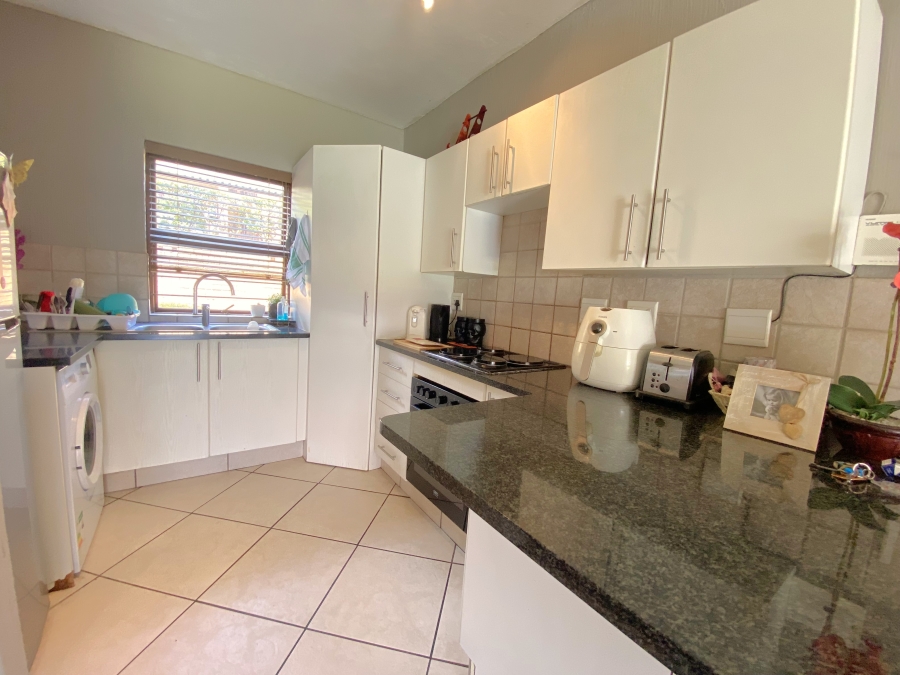 2 Bedroom Property for Sale in Honeydew Grove Gauteng