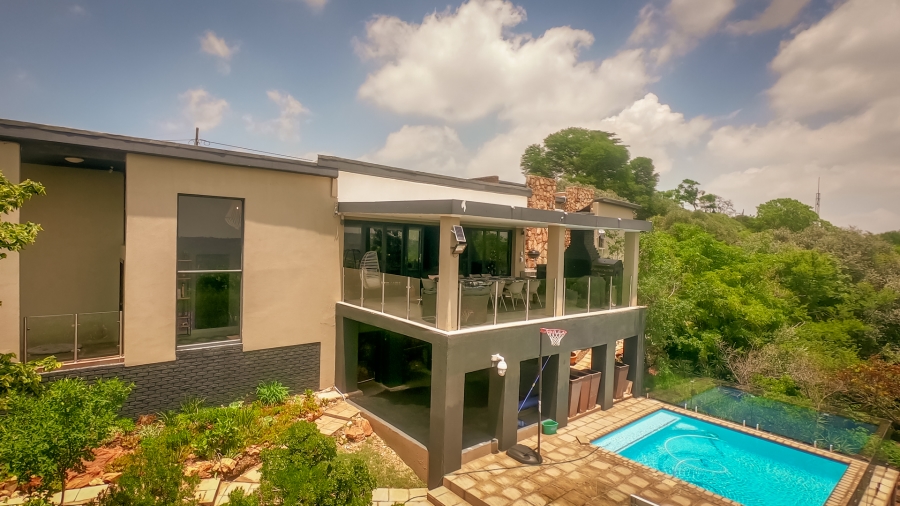 3 Bedroom Property for Sale in Wilro Park Gauteng