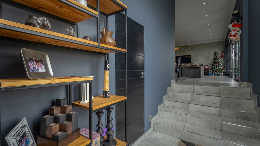 3 Bedroom Property for Sale in Wilro Park Gauteng