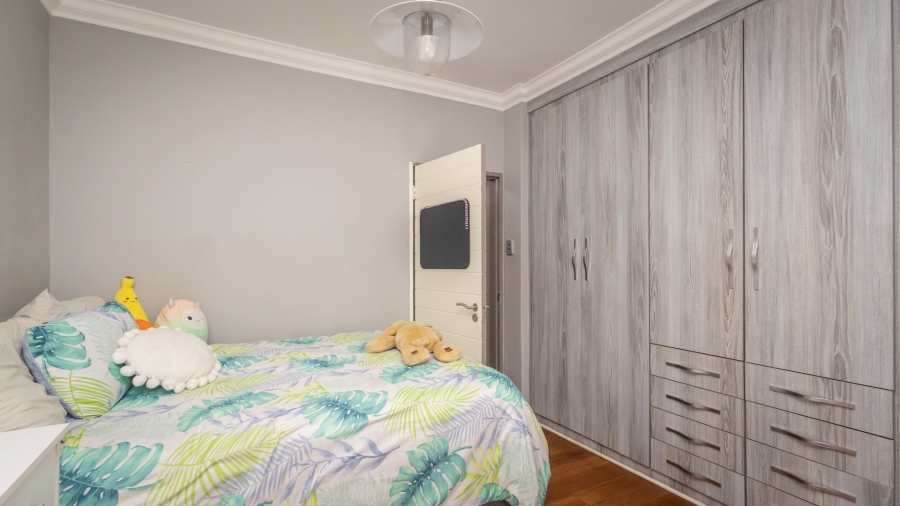 3 Bedroom Property for Sale in Wilro Park Gauteng