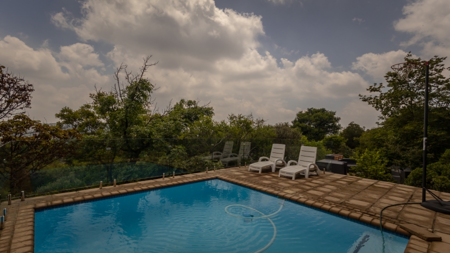 3 Bedroom Property for Sale in Wilro Park Gauteng