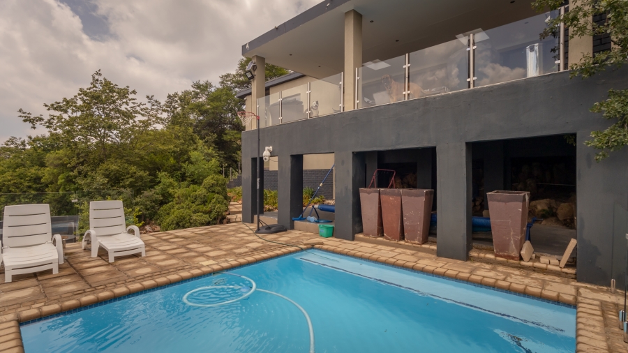 3 Bedroom Property for Sale in Wilro Park Gauteng